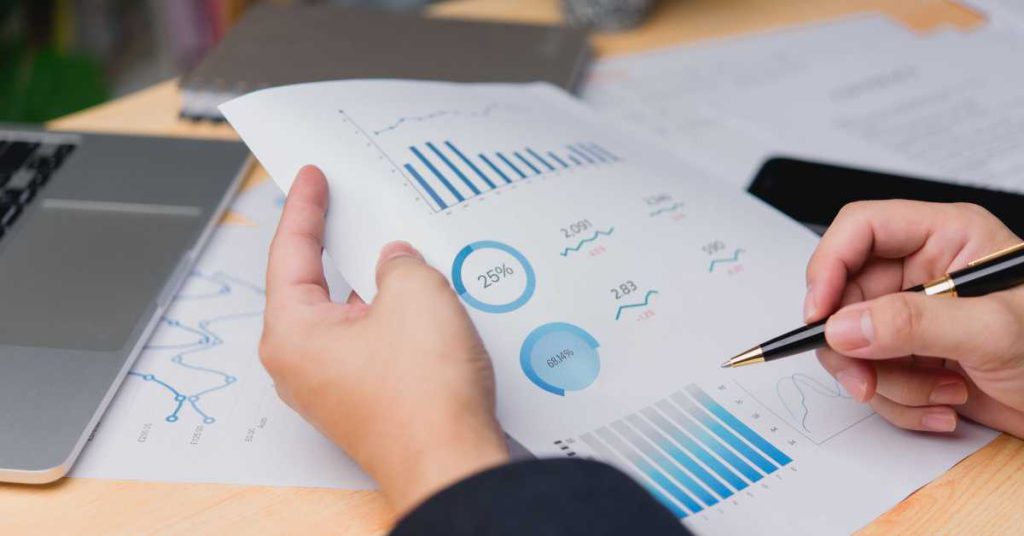 Business Grants in Canada (2025) - A Guide for Small Business Owners